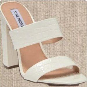 Steve Madden Whie Heels